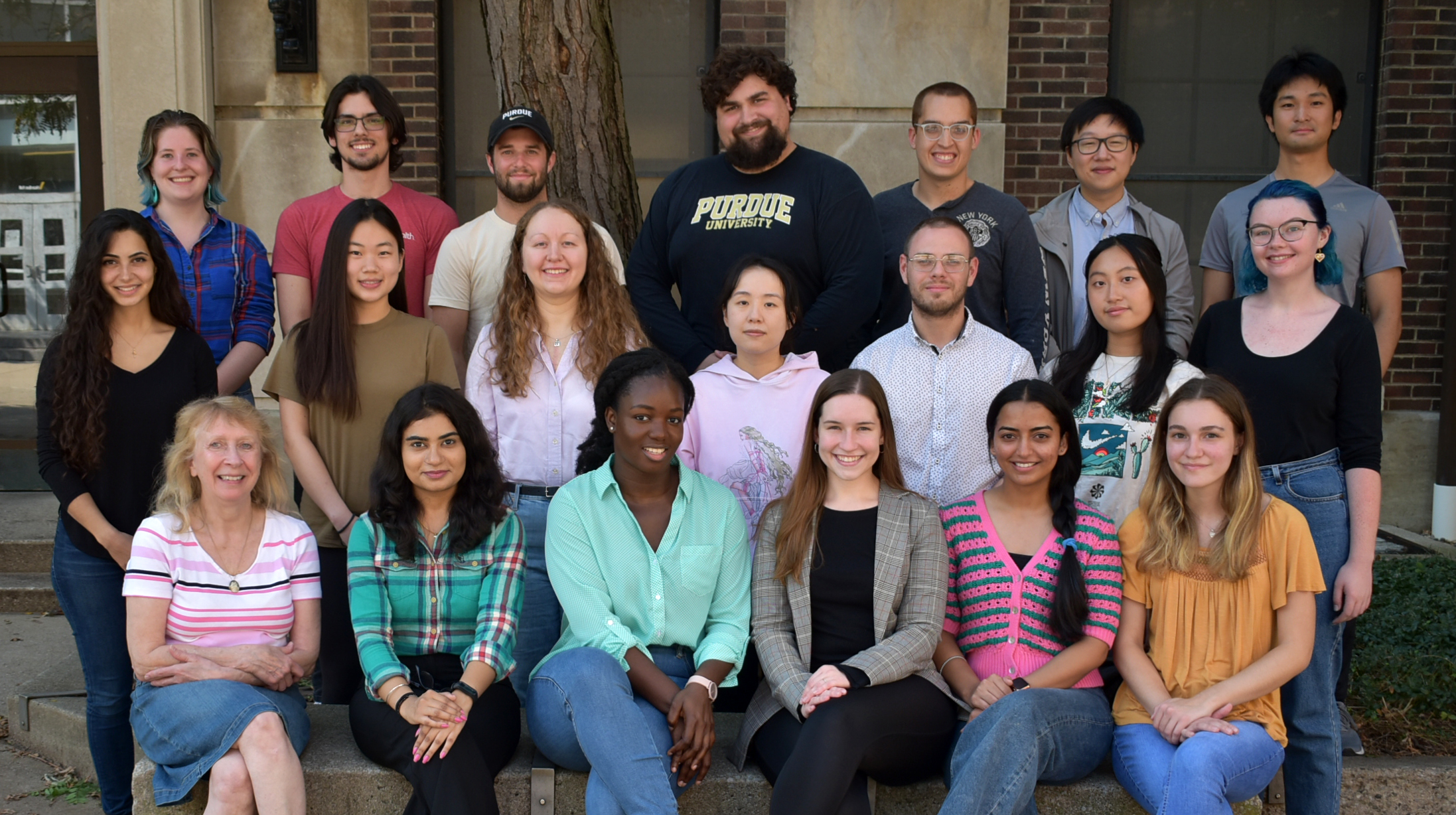 group-picture_2022-crop.jpg