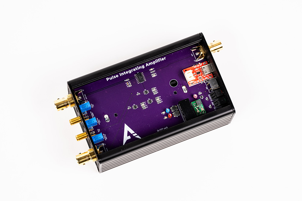 Pulse Stretching Amplifier